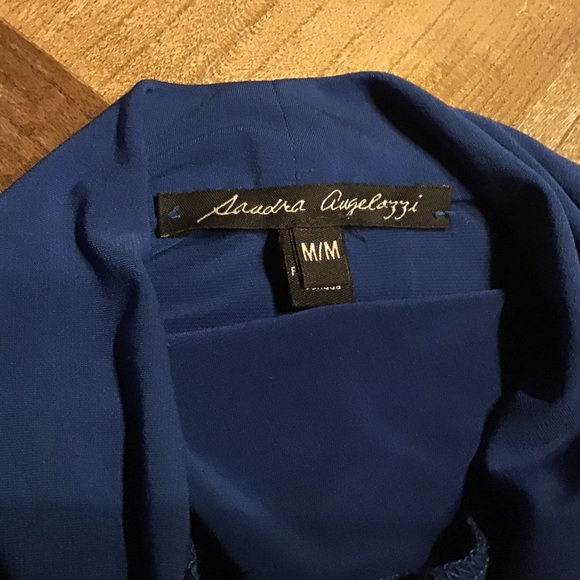 High neck sleeveless tops - Picture 4 of 5